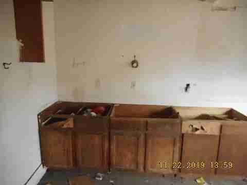 8897 Mendota (14)_m.jpg